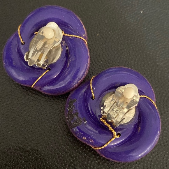 Vintage purple Velvet acrylic with rhinestone clip-on Earrings - Picture 3 of 7